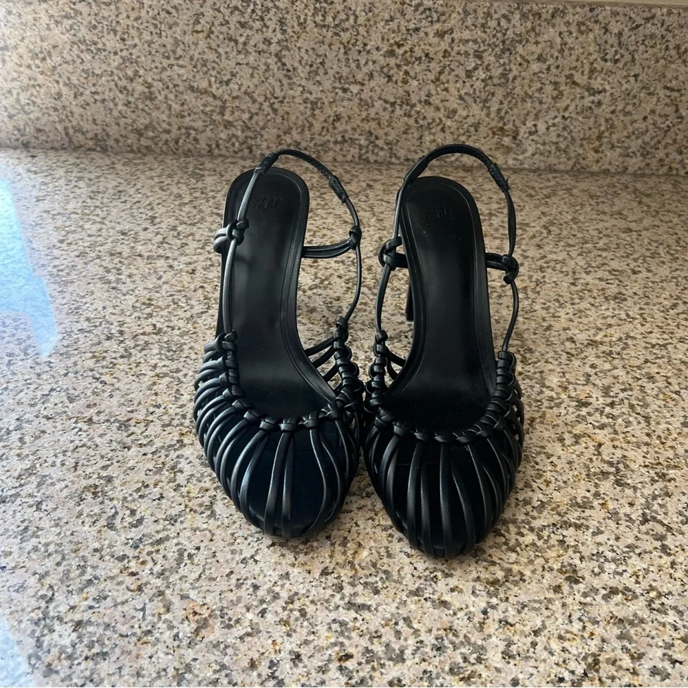Women's Black Strappy Slingback Heels. Size 8. Like New! - Picture 2 of 4
